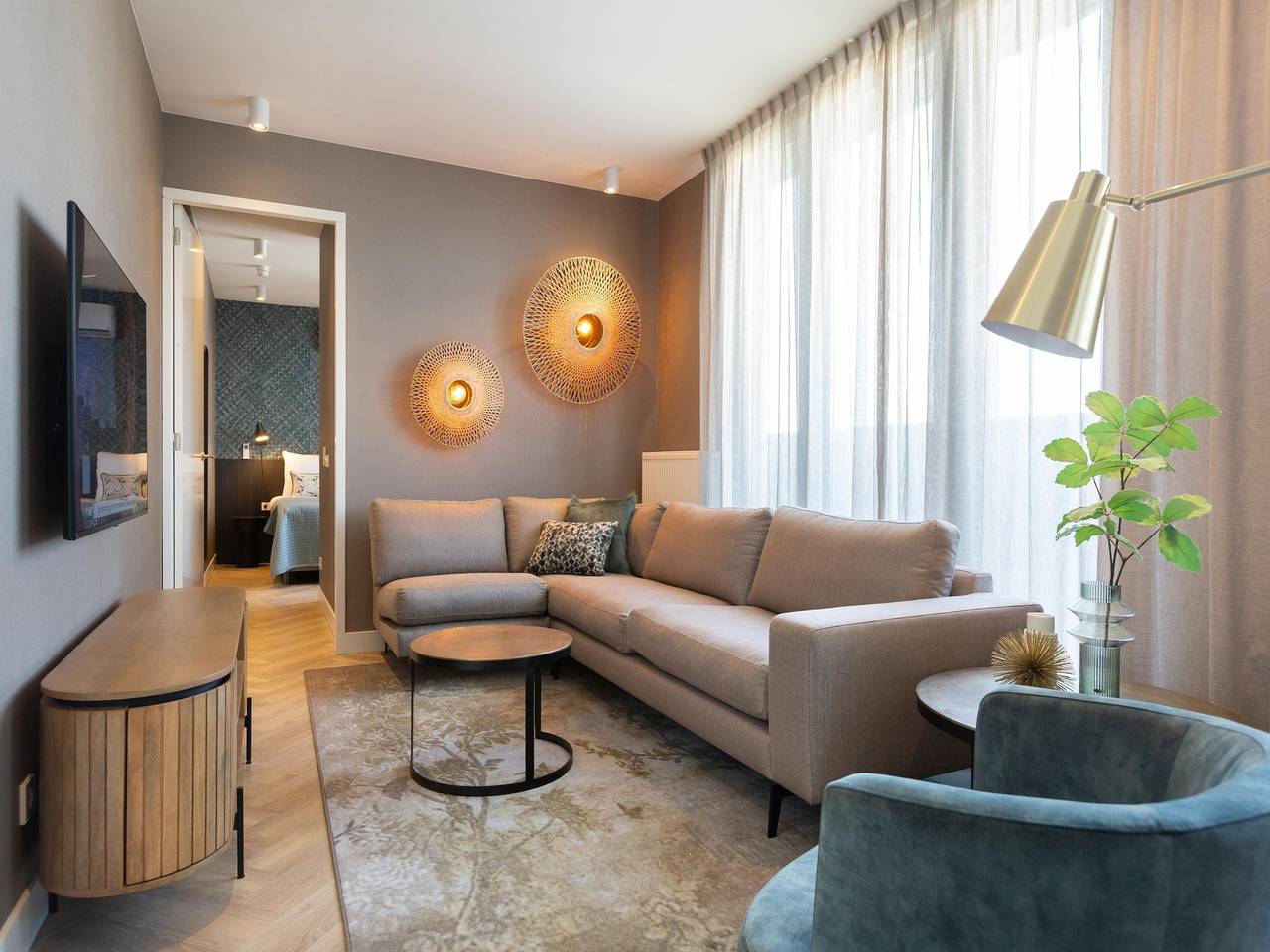 Geheel appartement, Appartement met balkon in Den Haag in Den Haag, Stadsgewest Haaglanden