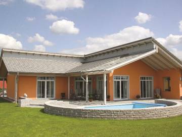 Ferienhaus für 5 Personen, mit Terrasse und Pool sowie Garten, kinderfreundlich in Wesenberg