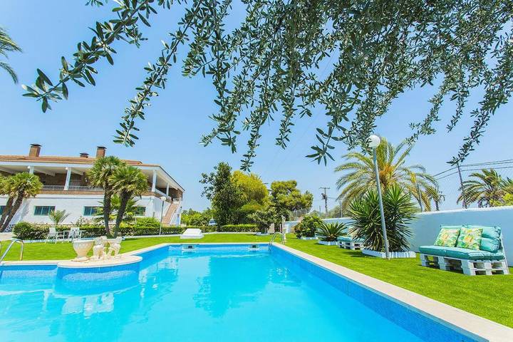 Casa rural para 8 personas, con Terraza además de Jardín y Piscina en Los Montesinos - 4
