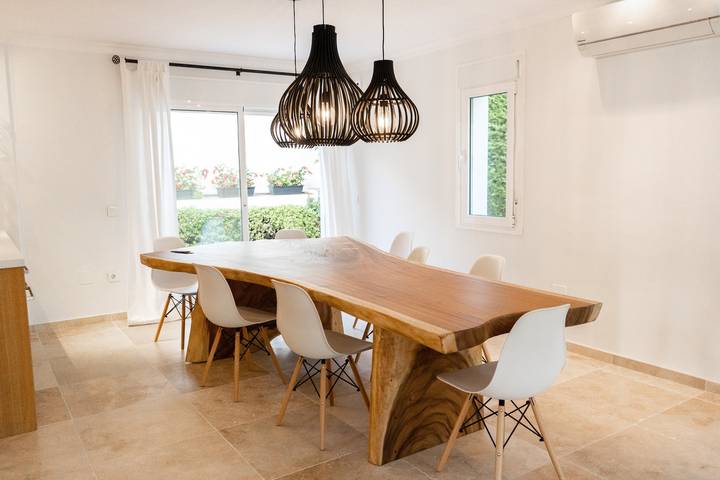 Villa Lovaina - Villa junto al mar, con piscina, en la Milla de Oro in Marbella West, Marbella