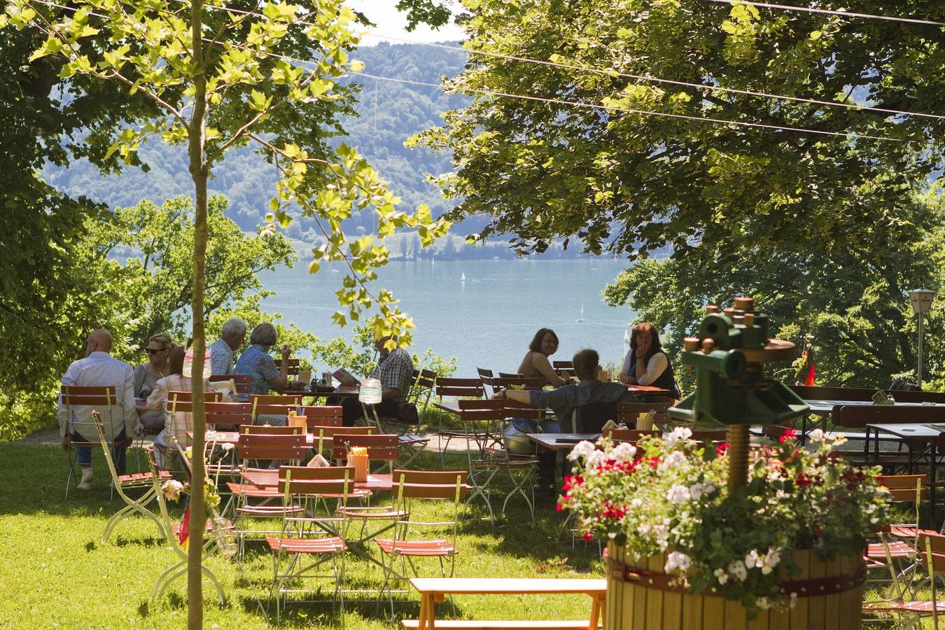 Double room, shower, toilet, 1 bed room in Überlingen, Region Bodensee-Oberschwaben