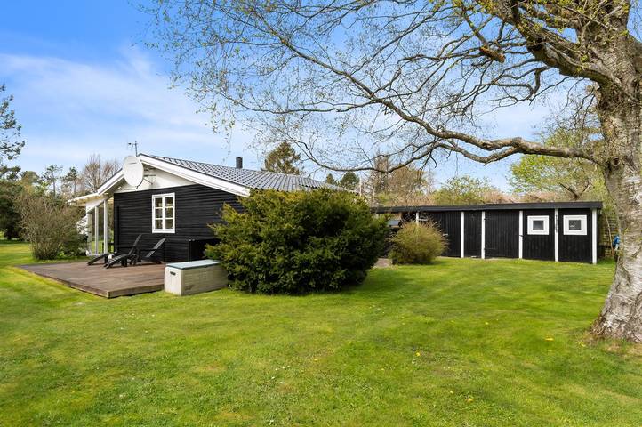 Ferienhaus für 4 Personen, mit Terrasse in Hou