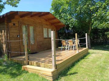 Location de vacances pour 4 personnes, avec jardin ainsi que vue et vue sur le lac, animaux acceptés à Prunay-Cassereau