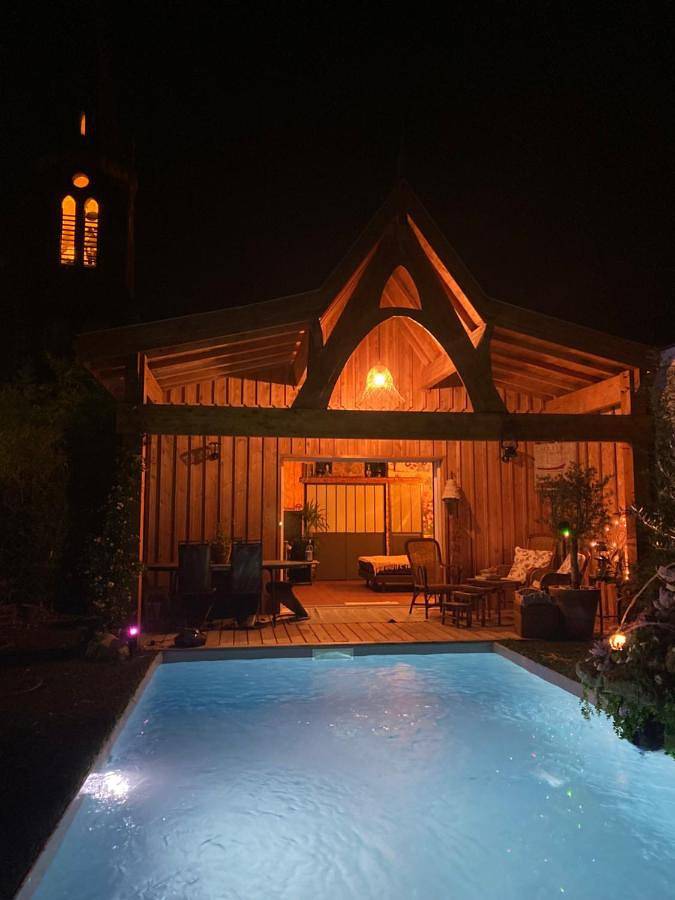 Double Room with Pool View in Gujan-Mestras, Région d'Arcachon