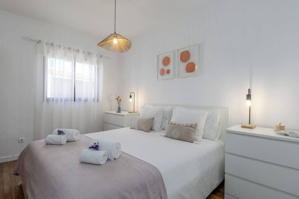 Nest by the Lagoa - A Simple, Stylish Stay Near Carvalhal in Praia do Carvalhal, Carvalhal