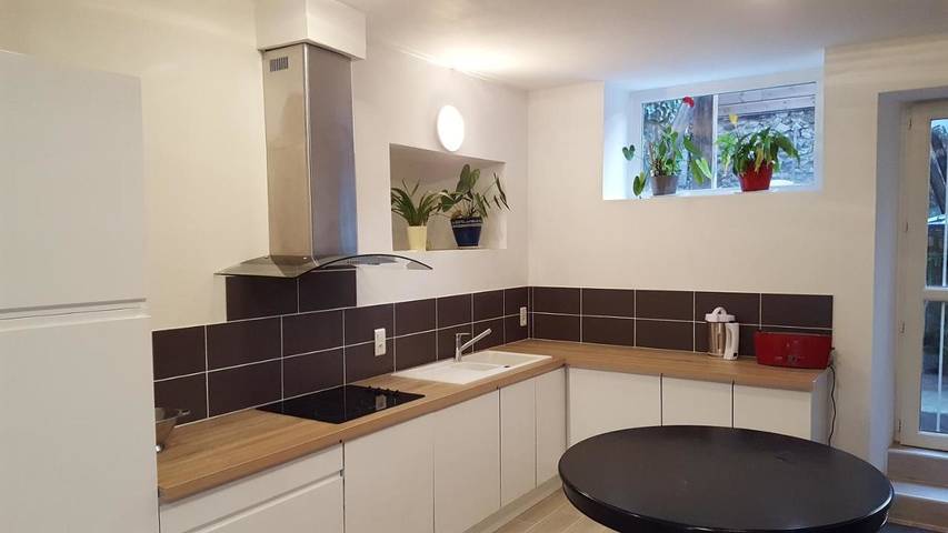Location de vacances pour 6 personnes, avec Balcon ainsi que Terrasse et Jardin à Puybrun