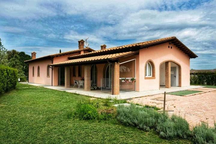 Apartahotel para 2 personas, con jardín además de piscina y vistas en Toscana