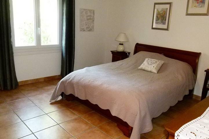 Location de vacances pour 6 personnes, avec jardin et terrasse à Cheval-Blanc - 2