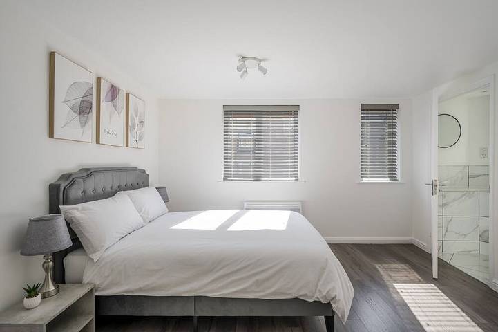Apartamento entero, Apartamento-Lujoso-Baño privado con ducha-Vista al patio-Ground Floor in Widford, Chelmsford