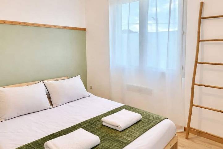 Location de vacances pour 11 personnes, avec jacuzzi et jardin à Ambarès-et-Lagrave - 3