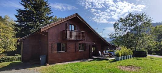 Gîte pour 10 personnes, avec jardin ainsi que balcon et sauna dans Meurthe-et-Moselle