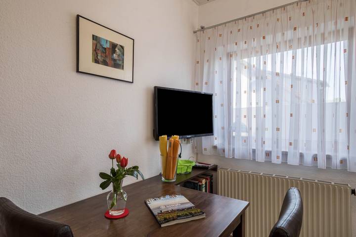 Ganze Wohnung, Ferienwohnung "Schneider" am Bodensee mit Wlan, Terrasse & Garten in Kressbronn am Bodensee - Gattnau, Kressbronn am Bodensee