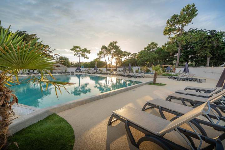 Hôtel pour 2 personnes, avec jardin et piscine, animaux acceptés