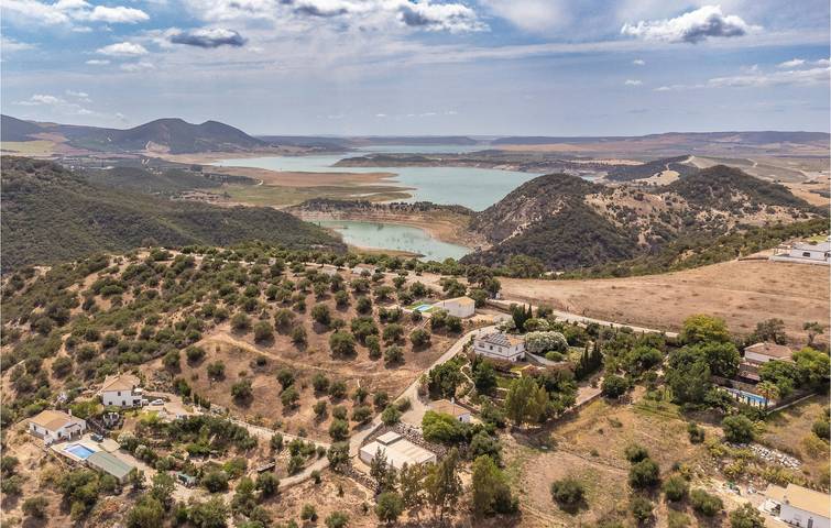 Ferienhaus für 14 Personen, mit Pool und Terrasse sowie Garten in Andalusien - 2
