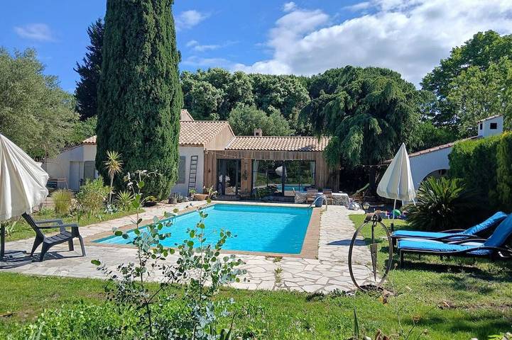 Villa pour 6 personnes, avec Jardin