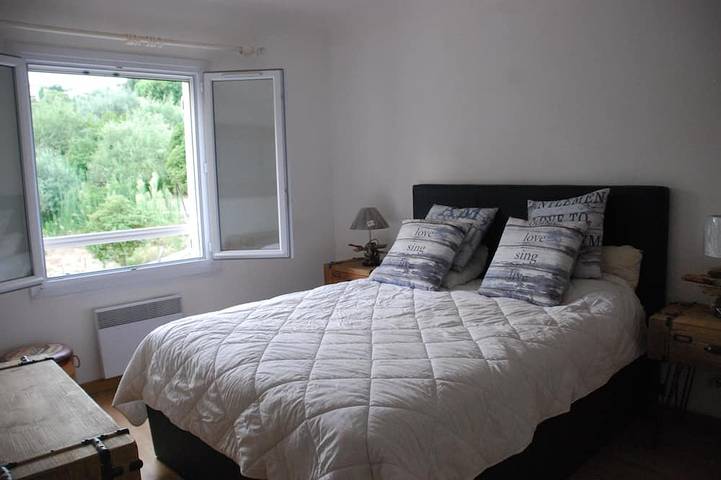 Maison d’hôte pour 2 personnes, avec jacuzzi et piscine à Fréjus - 2