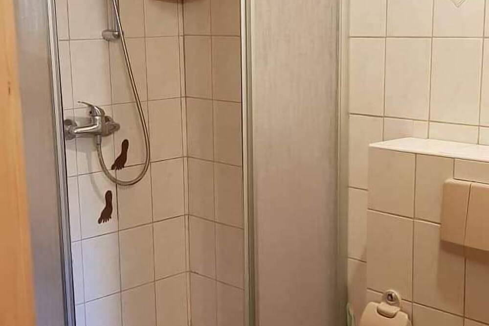 Ganze Wohnung, Gemütliches Zimmer mit kostenfreiem Wlan und Parkplatz in Lichtenberg (Oberfranken), Landkreis Hof