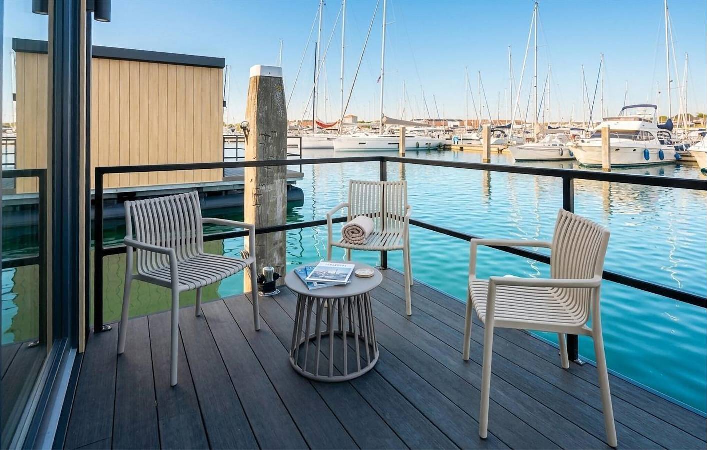 Casa flotante para 4 personas con terraza in Ouddorp, Goeree-Overflakkee
