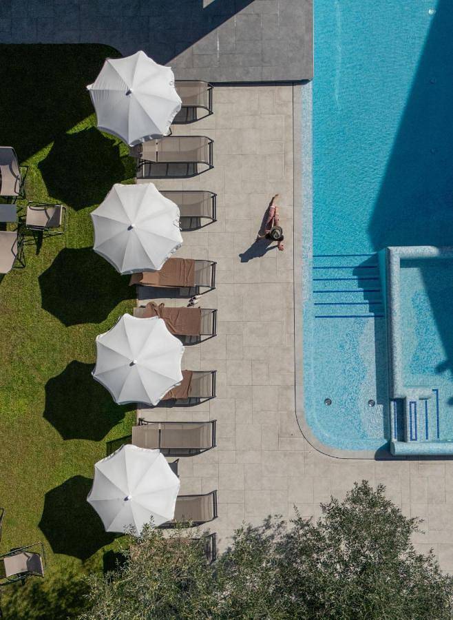 Apartament wakacyjny dla 4 osób, z ogród i sauna oraz jacuzzi i basen, zwierzęta dozwolone w Malcesine