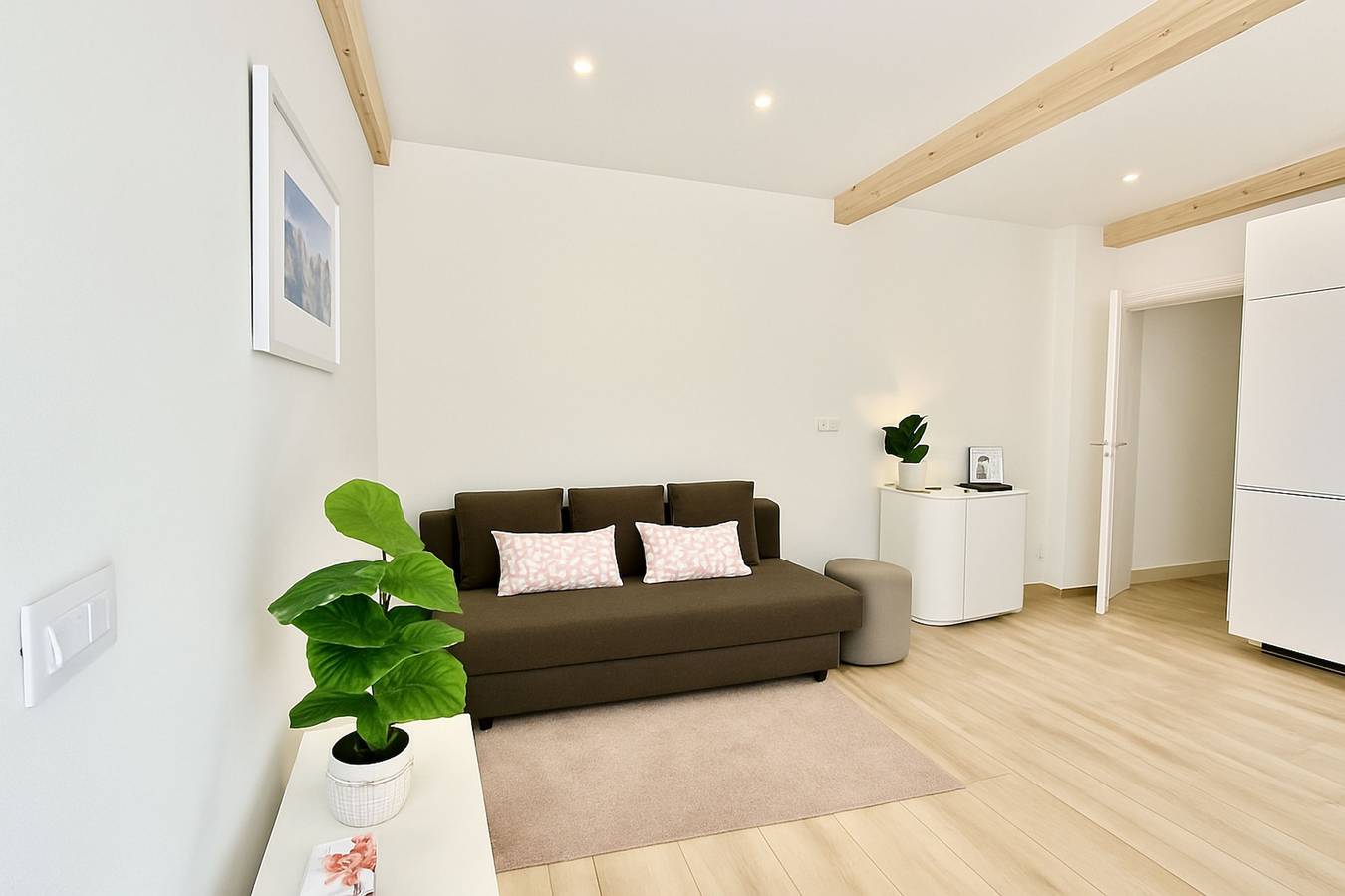 Entire apartment, 2 rooms with 180° view on sea and Monaco in Beausoleil, Nice region