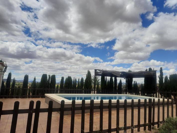 Casa rural para 9 personas, con piscina además de vistas y jardín en Yecla - 3