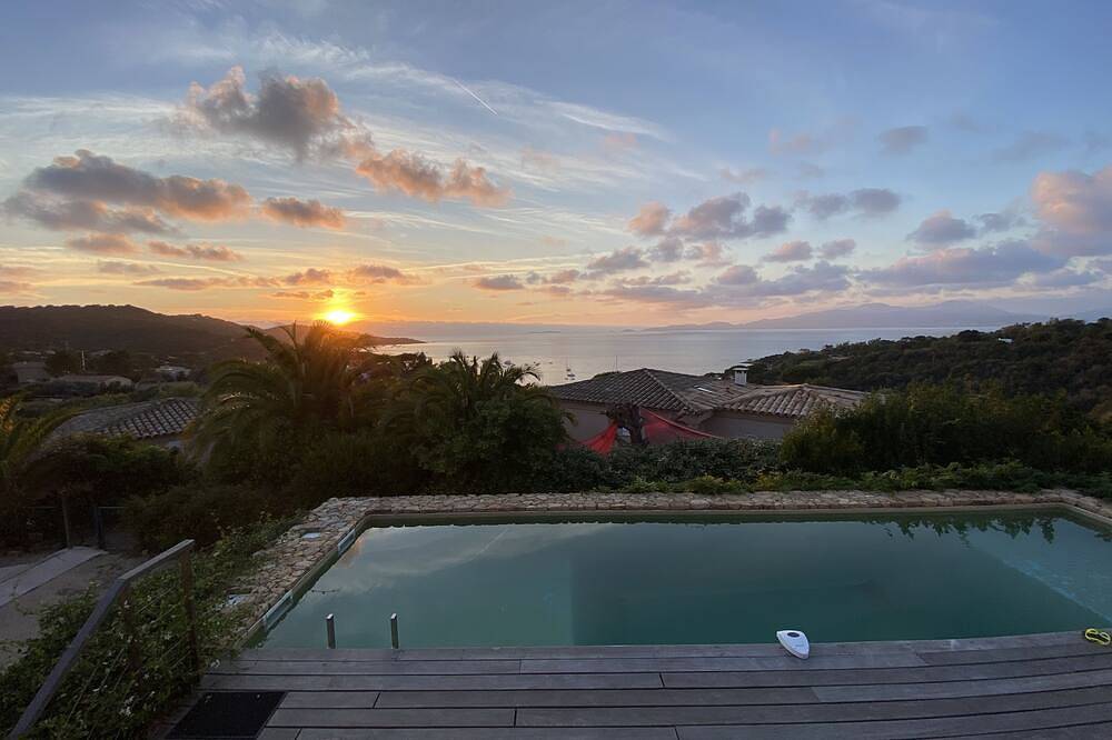 Villa - vue panoramique sur les Sanguinaires - piscine in Portigliolo, Coti-Chiavari