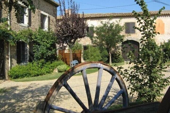 Location de vacances pour 4 personnes, avec terrasse à Montbrun-des-Corbières