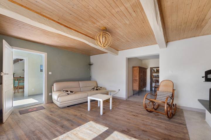 Casa de campo « Chez Julia » con terraza compartida, jardín privado y Wi-Fi in Cazavet, Parque Natural Regional de los Pirineos de Ariège