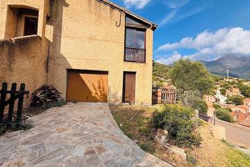 Location de vacances pour 7 personnes, avec balcon à Serriera