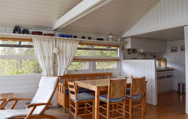 Ferienhaus für 10 Personen mit Terrasse in Tvedestrand