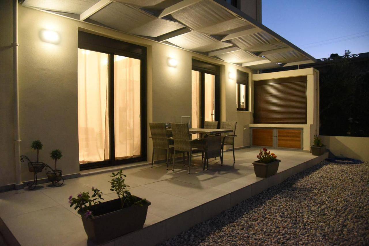 Ganze Wohnung, Pirgos Deluxe Apartment - Private Parking in Kissamos, Chania und Umgebung