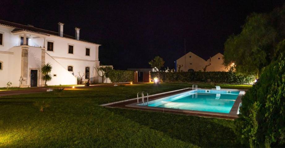 Hostal para 2 personas, con Terraza y Jardín además de Piscina para niños y Piscina en Santarém