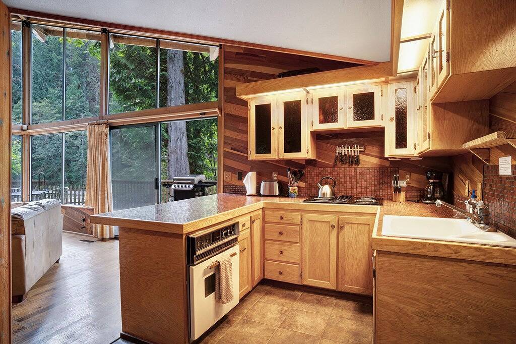 Hundefreundliche Hütte mit atemberaubendem Blick auf die Berge und privatem Whirlpool! in Baring, King County