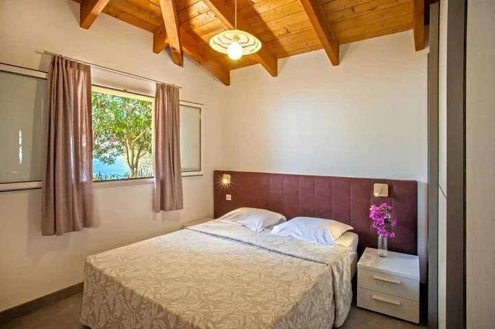 Location de vacances pour 4 personnes, avec piscine et jardin dans Olmeto Plage - 2