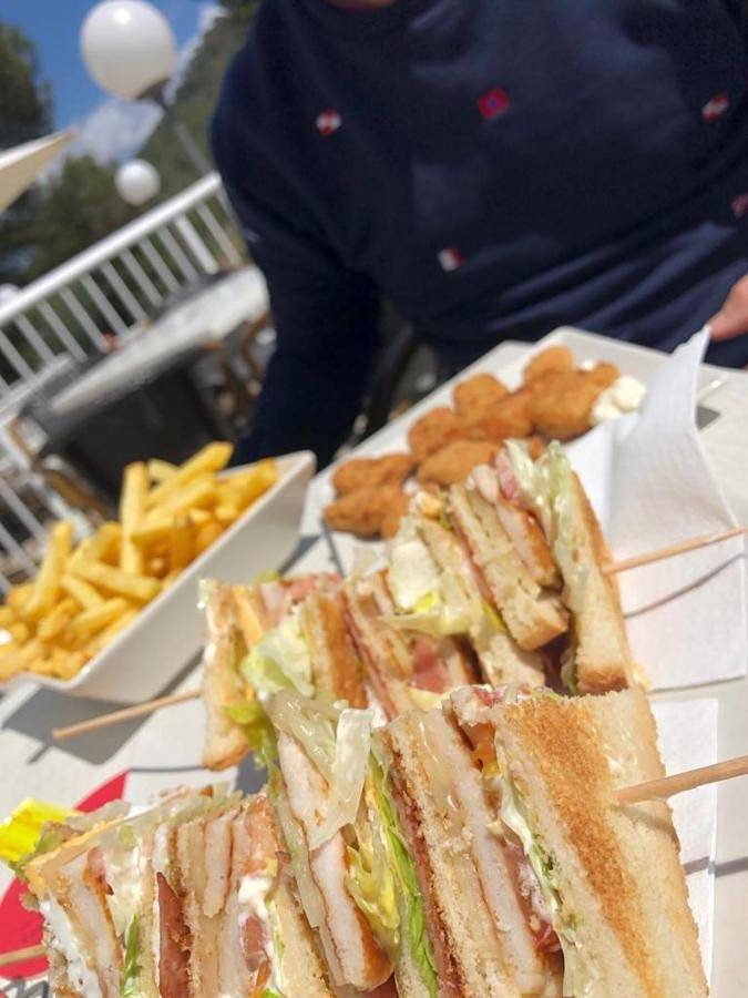 Gîte pour 2 personnes, avec vue ainsi que piscine et jardin, animaux acceptés dans Camp de Mar - 4