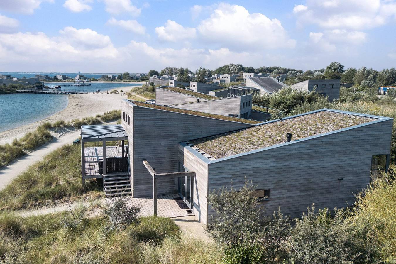 Villa for 4 Guests in Goeree-Overflakkee, North Sea Netherlands