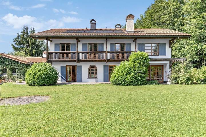 Villa für 12 Personen, mit Garten und Sauna sowie Terrasse in Siegsdorf