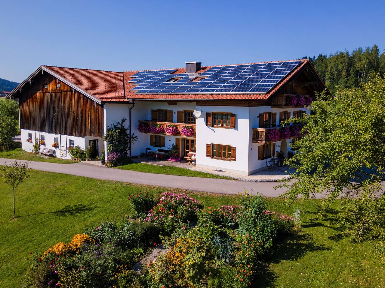 Sotterhof - Chiemgau Karte - Ferienwohnung Lavendel für 2 Personen mit Balkon, Wohnküche, Schlafzimmer, 45 qm in Inzell, Bayerische Alpen