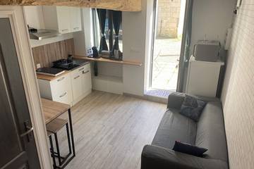 Gîte pour 3 personnes, avec terrasse à Ligré