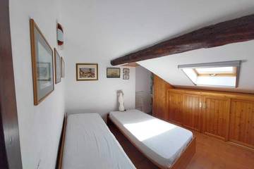 Agriturismo per 5 Persone in Porto Maurizio, Imperia, Foto 1