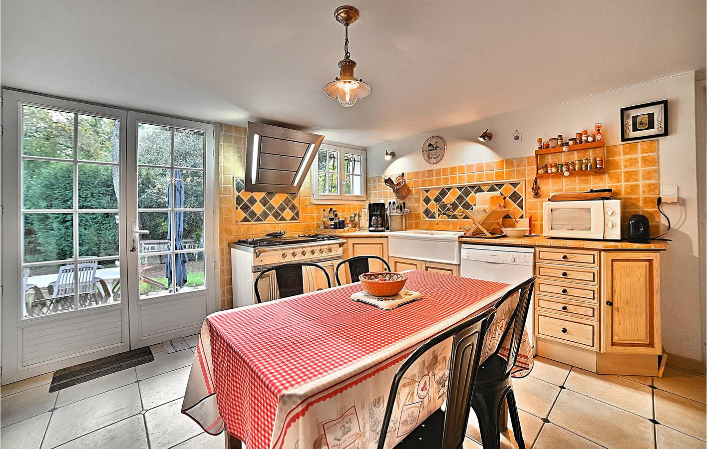 Acogedor apartamento con jardín, chimenea y aparcamiento in Saint-Georges-d'Oléron, Côte de Beauté
