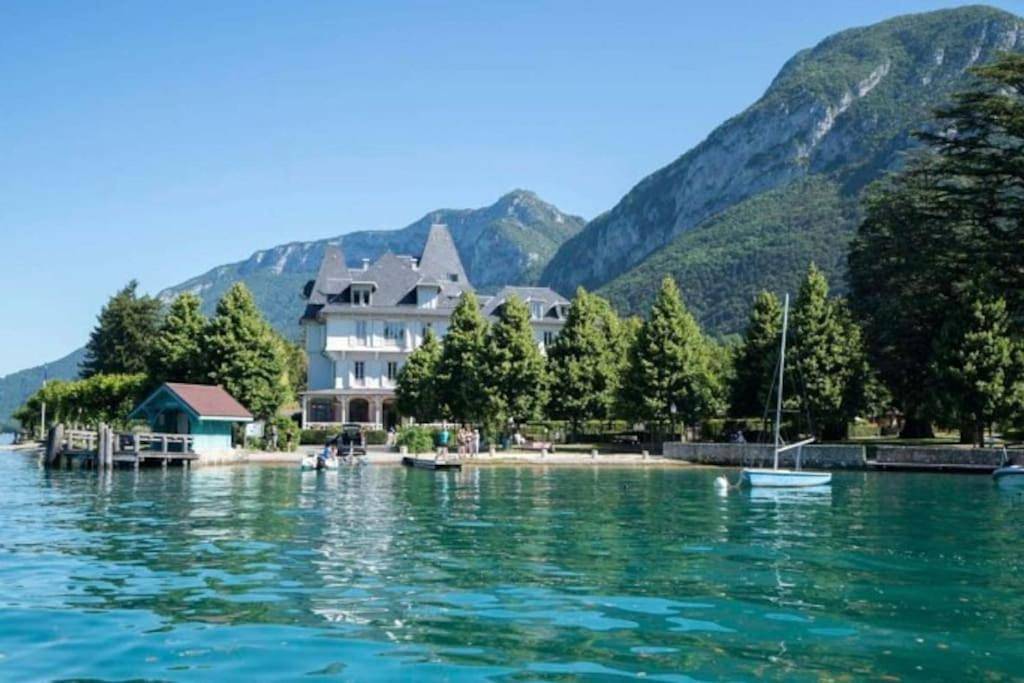 Appartement entier, One-Bedroom Apartment in Menthon-Saint-Bernard, Région d'Annecy