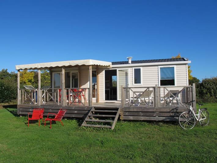 Caravane pour 4 personnes à Coëx