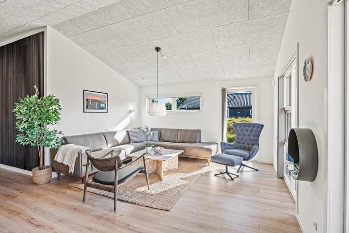 Discover your dream holiday home in Blåvand: Solhaven 9 in Blavand, Región de Varde