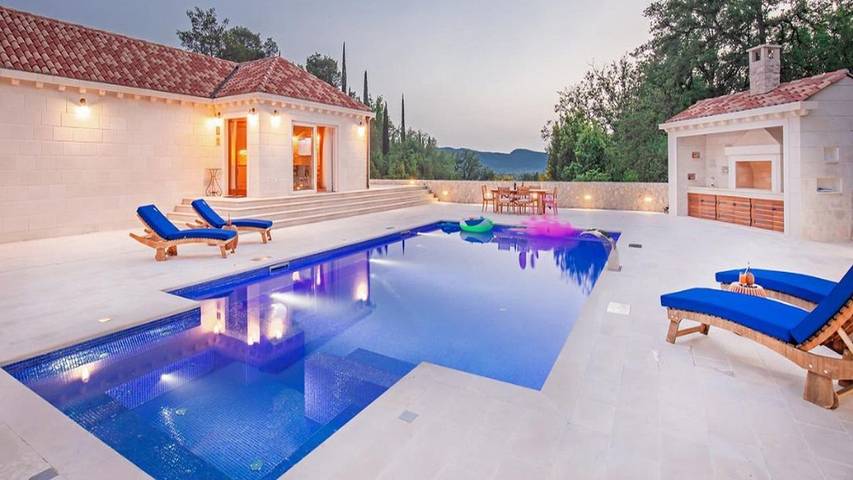 Villa pour 6 personnes, avec jardin et terrasse