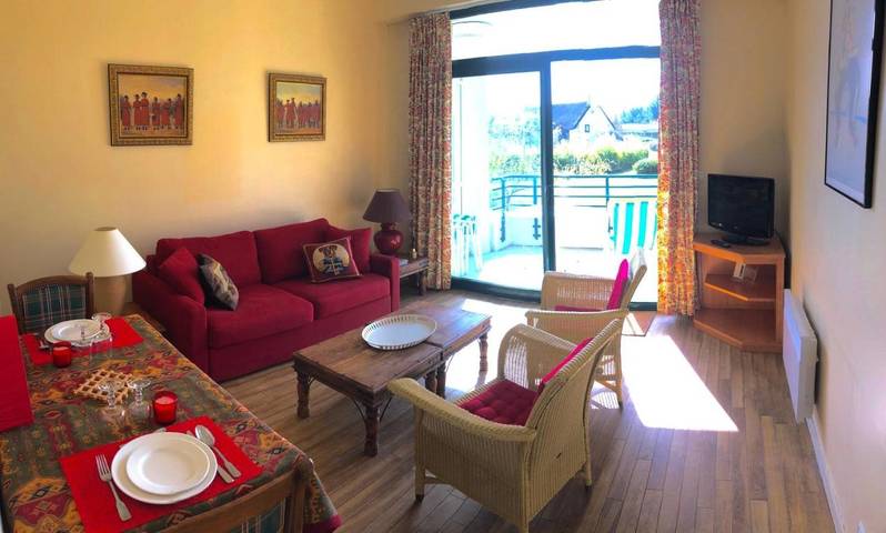 Apartamento de vacaciones para 3 personas, con vistas además de jardín y piscina - 1