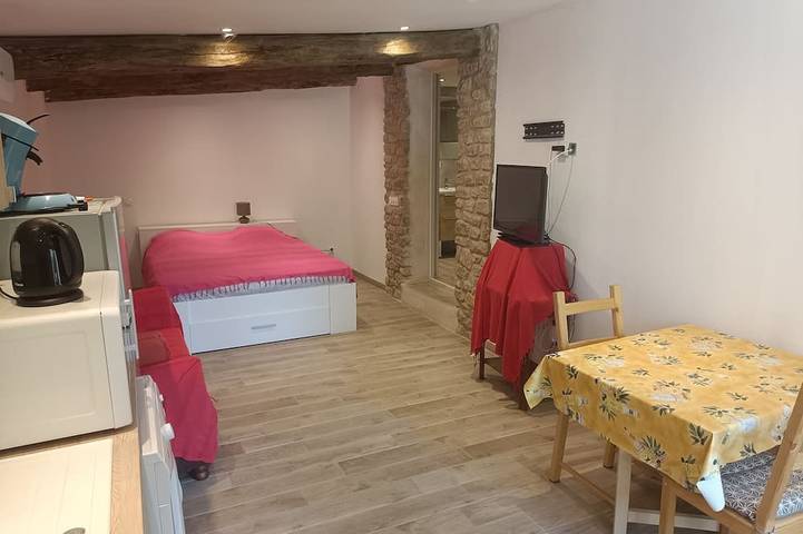 Gîte pour 2 personnes, avec piscine et jardin à Crestet - 2