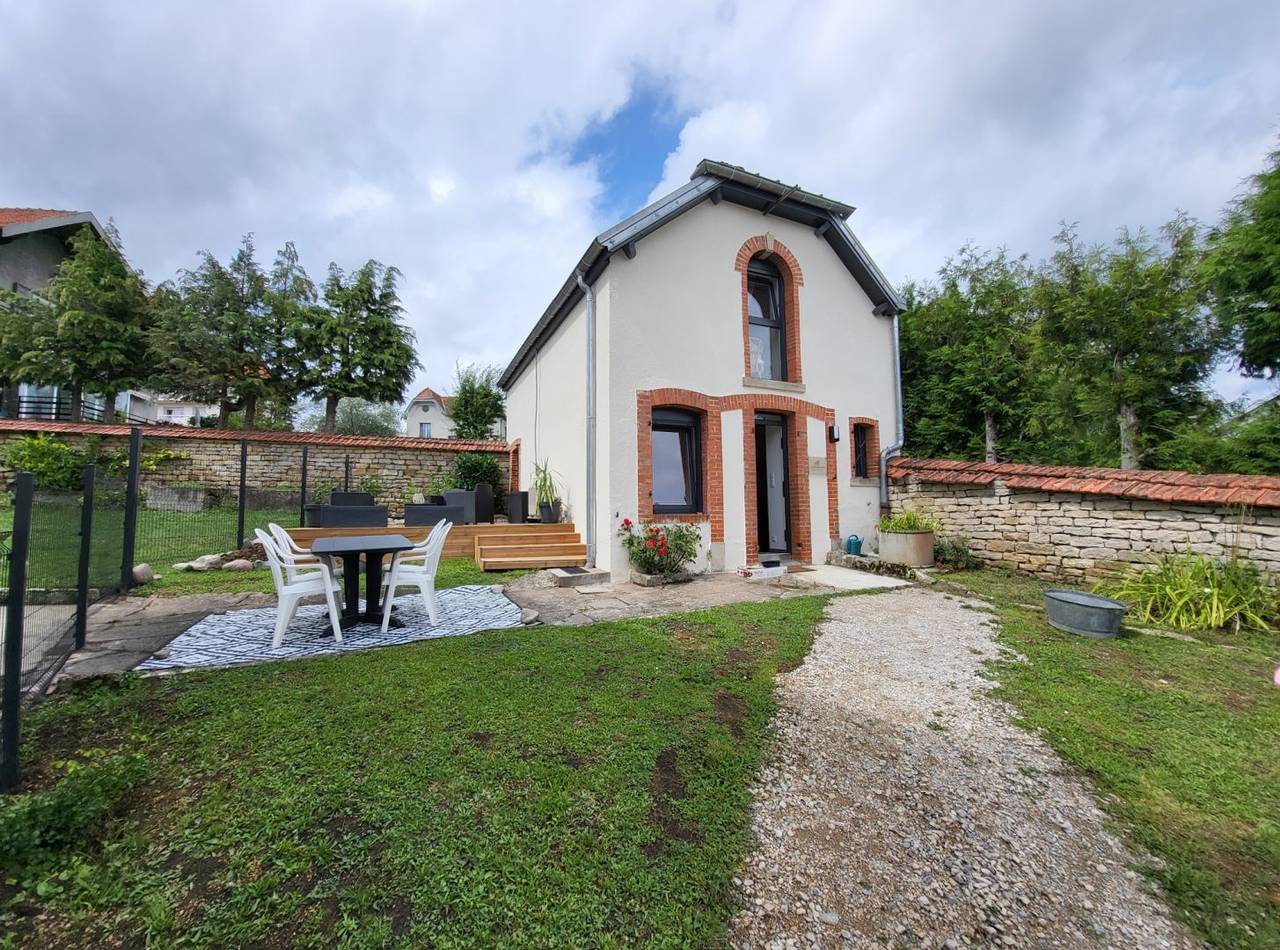 La Maisonnette Home By Amélie et Sylvain in Vesoul, Haute-Saône