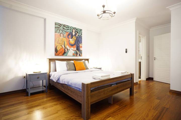 Geheel appartement, Elite, Tastefully Furnished, 3Br in Kadıköy (district), Istanbul