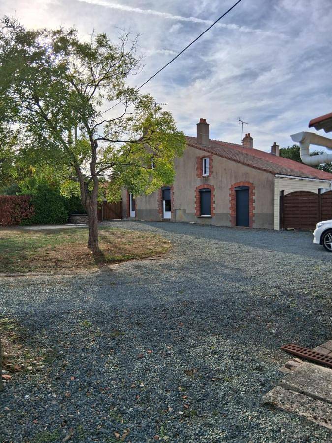 Location de vacances pour 4 personnes, avec Terrasse ainsi que Jardin et Vue à La Guyonnière